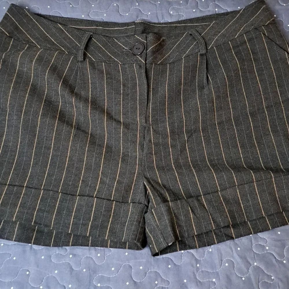 Fashion Exit plus shorts size 1X NWT